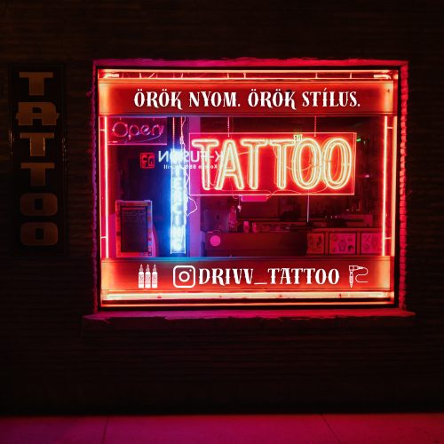 Egyedi matrica és egyedi matrica feliratok készítése (cégeknek is)